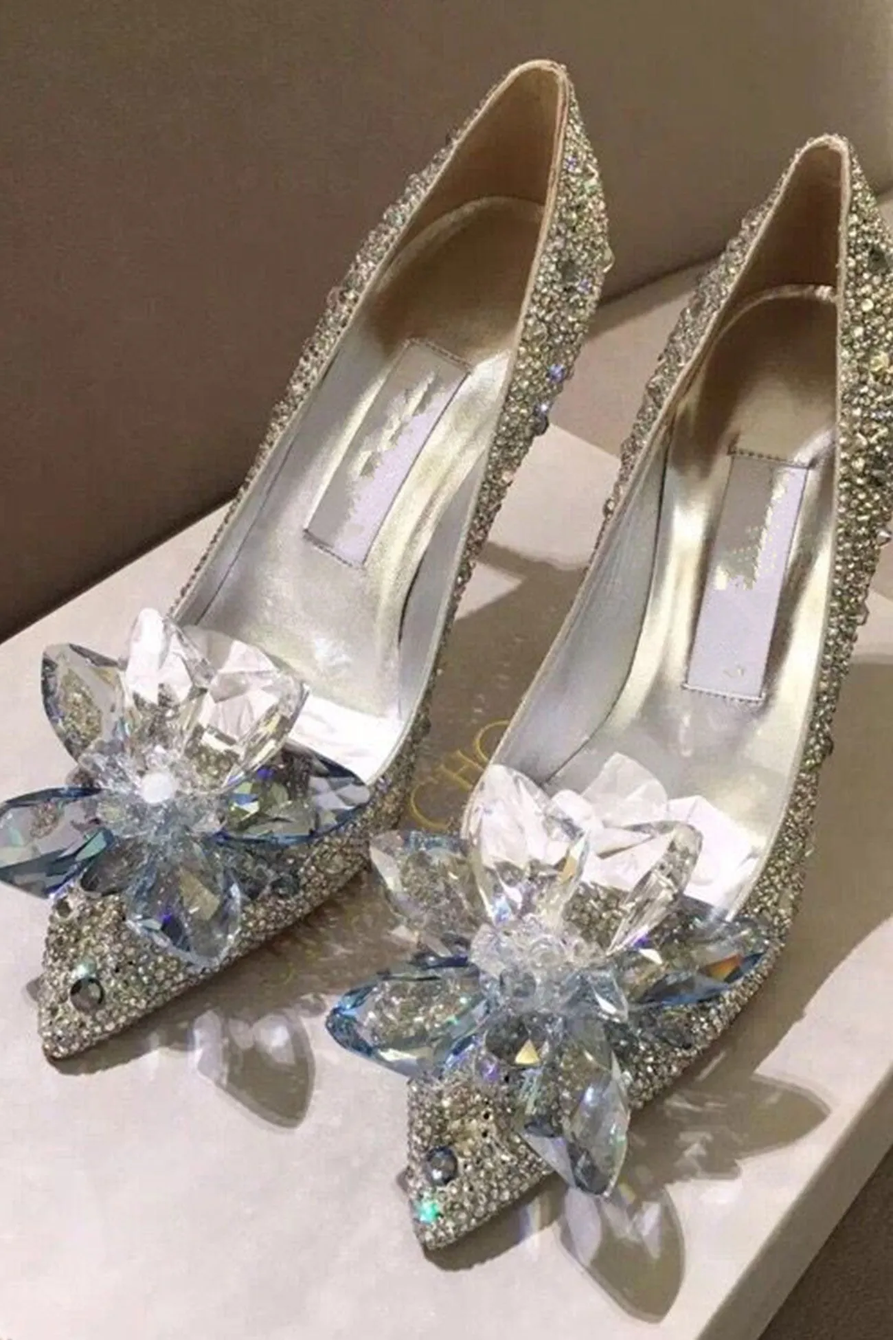 Amozae-Pointed-toe Glitter Crystal High Heel