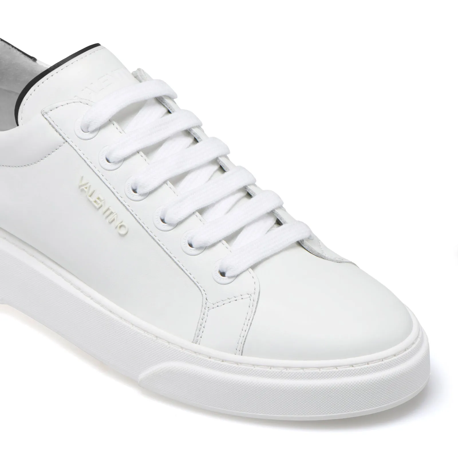 VALENTINO Sneakers Lace-Up in white and black calf