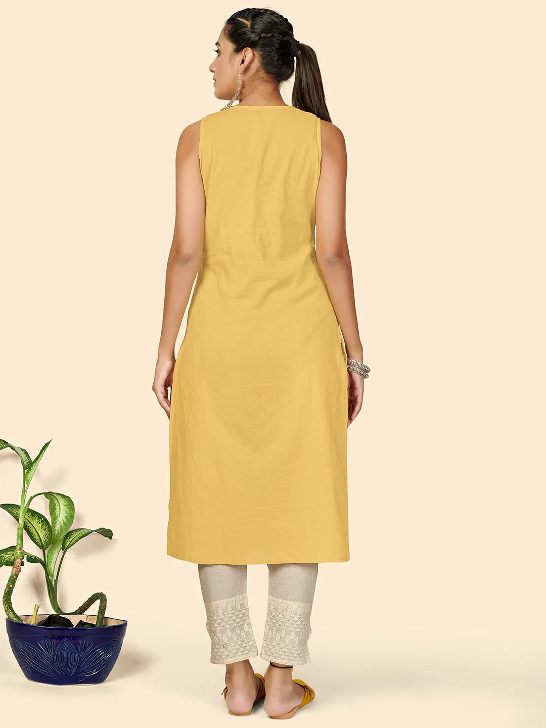 Women'S Embroidered Straight Cotton Yellow Stitched Kurta With Shrug